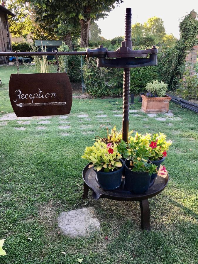 Societa Agricola Le More Agriturismo La Dondina บูดริโอ ภายนอก รูปภาพ