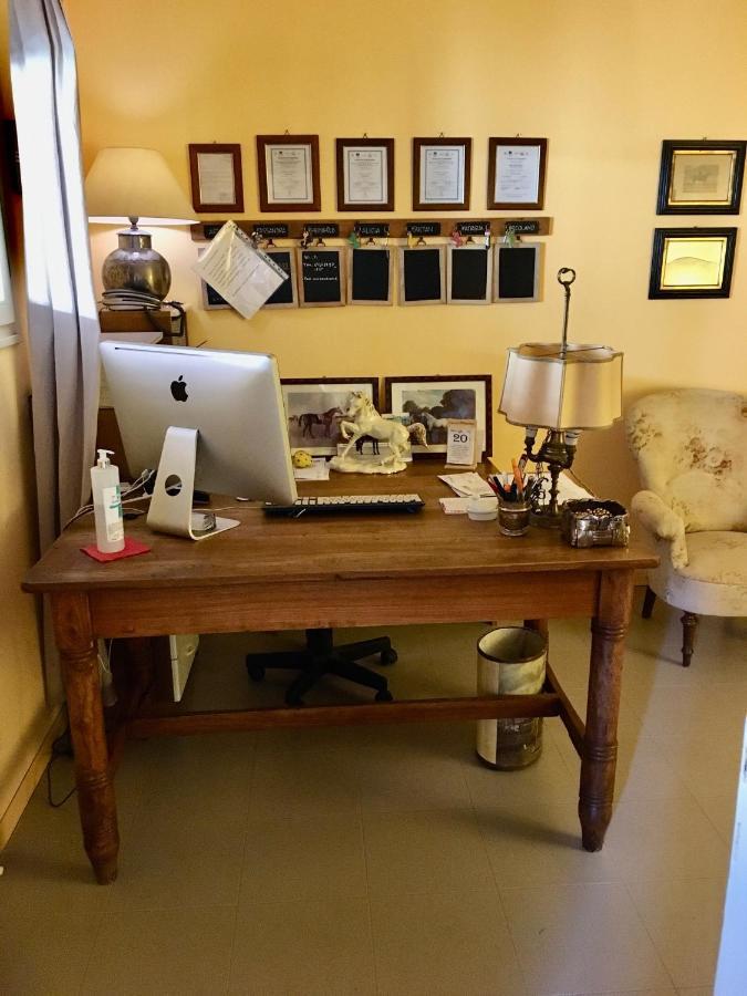 Societa Agricola Le More Agriturismo La Dondina บูดริโอ ภายนอก รูปภาพ
