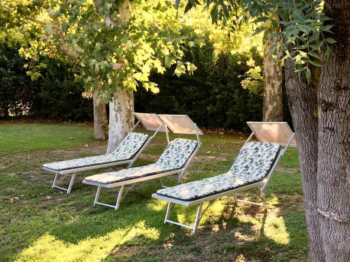 Societa Agricola Le More Agriturismo La Dondina บูดริโอ ภายนอก รูปภาพ
