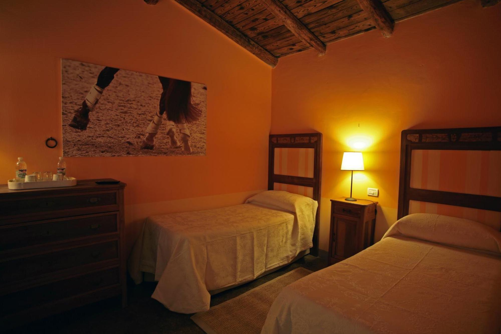 Societa Agricola Le More Agriturismo La Dondina บูดริโอ ภายนอก รูปภาพ